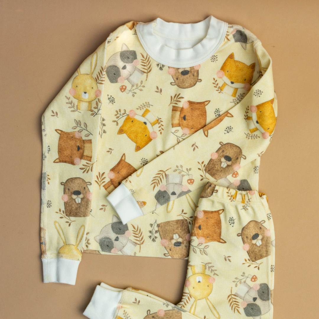 Organic children's pajama with forrest theme
