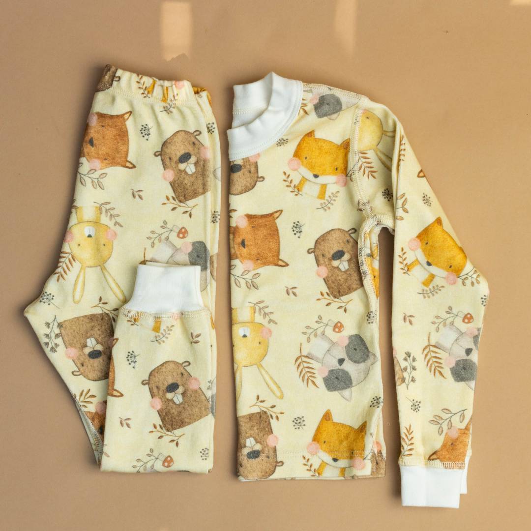 Organic children's pajama with forrest theme