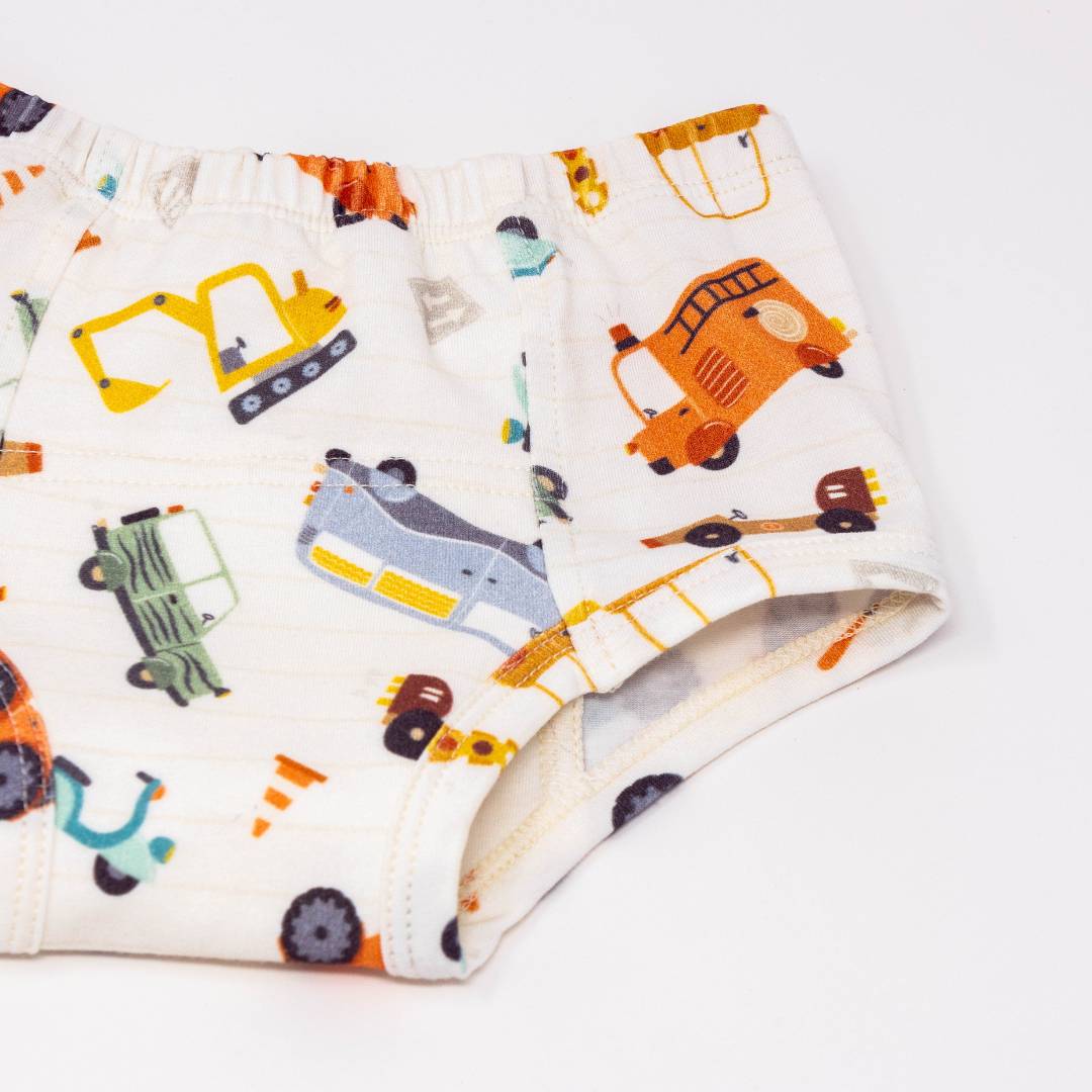 Vintage Transportation Organic Potty Training Underwear: Made from GOTS-certified organic cotton, perfect for delicate toddler skin.
Non-Toxic Toddler Underwear: OEKO-TEX certified, free from harmful chemicals, ensuring the highest safety standards for your child.